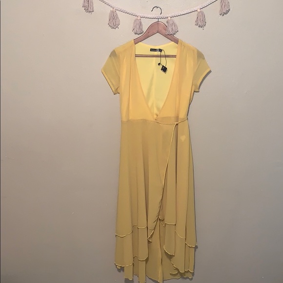 boohoo yellow wrap dress